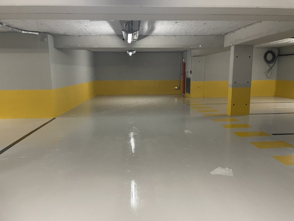 Parking souterrain — rénovation complète
