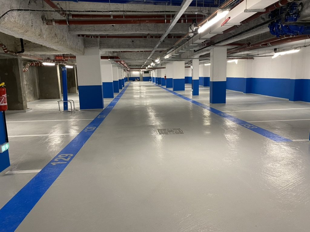 Parking souterrain — marquage et signalétique