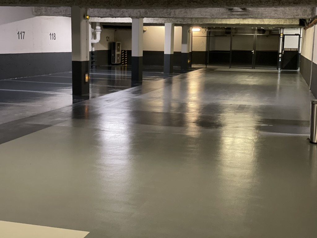 Parking souterrain — rénovation complète