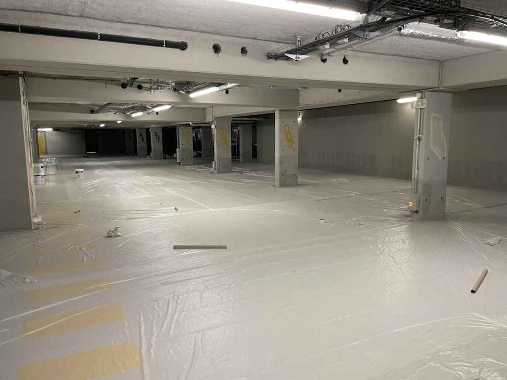 Parking souterrain — sol époxy