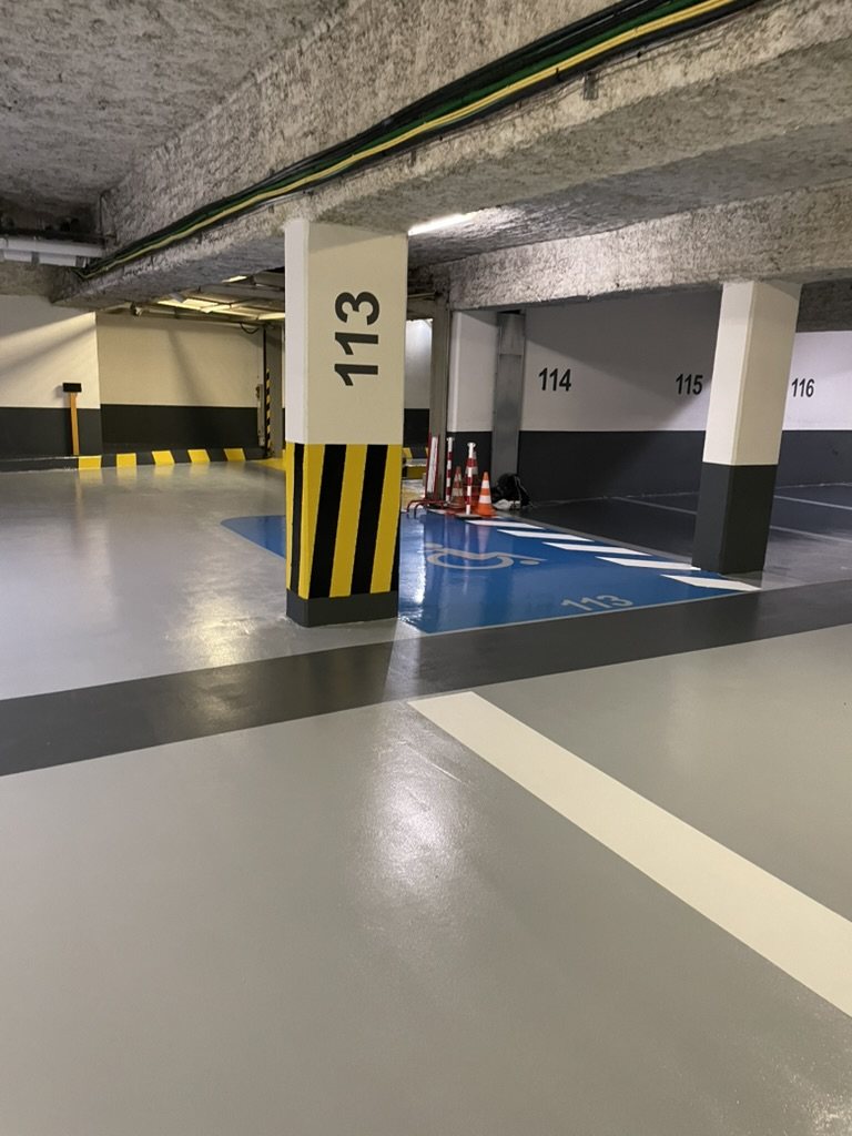 Parking souterrain — rénovation complète