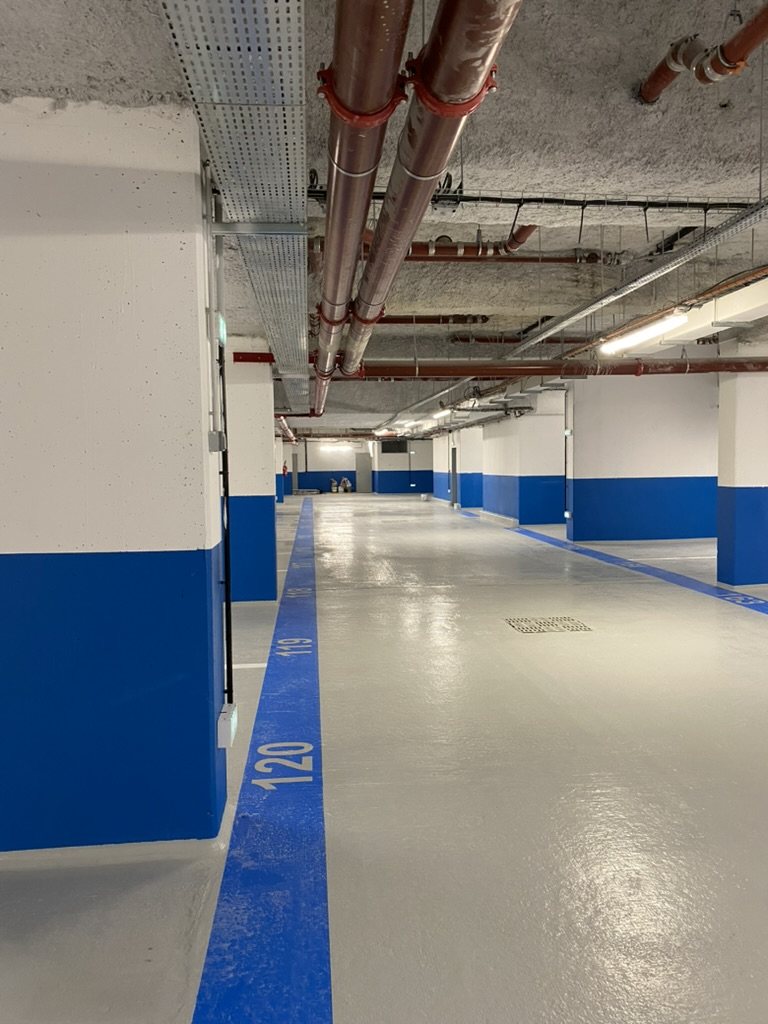 Parking souterrain — marquage et signalétique